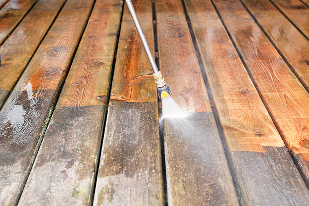 Best Gutter Cleaning  in Valparaiso, FL
